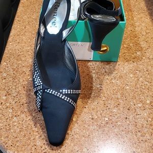 Black shoes with rhinestone and bow